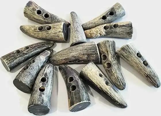 Buffalo horn toggles - Image 2